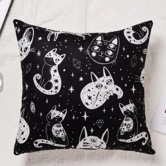 Pillow Cover Celestial Cat Moon Stars Black White Large Square 17.7 in - Picture 2 of 13